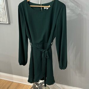 NWT She and Sky Hunter Green long sleeved ruffle dress size L